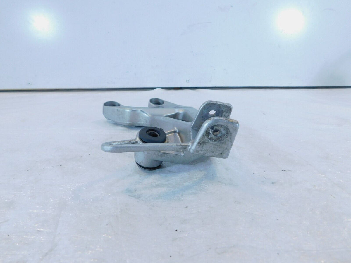 1998-01 Honda VFR800 Interceptor 800 Rear Right Footrest Foot Peg Mount Bracket - C3 Cycle