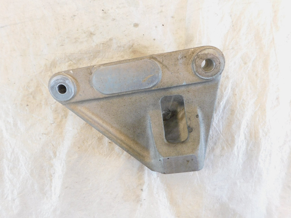 1995 & 1996 Buell S2 S2T Thunderbolt Engine Isolator Mount Bracket L0149.8A - C3 Cycle