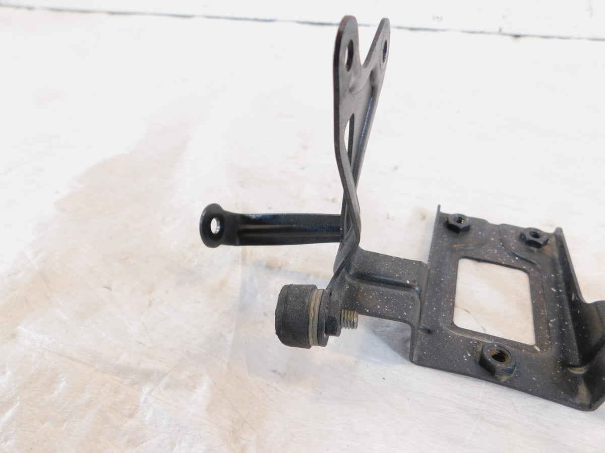 2006-2009 Aprilia Tuono 1000 RSV1000 Center Oil Water Cooler Bracket Mount Stay - C3 Cycle