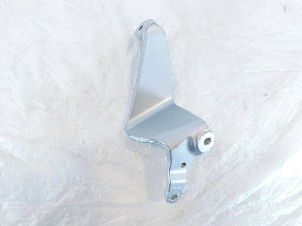 2006 2007 Victory Kingpin & Vegas Right Passenger Footpeg Foot Rest Peg Bracket - C3 Cycle