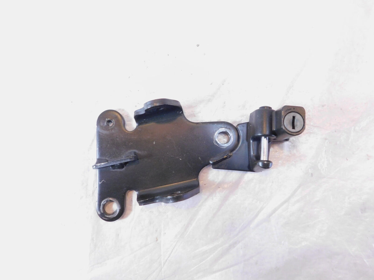 Honda 1300 VTX1300C VTX1300R VTX1300S VTX1300T Seat Lock & Mount Bracket -No Key - C3 Cycle