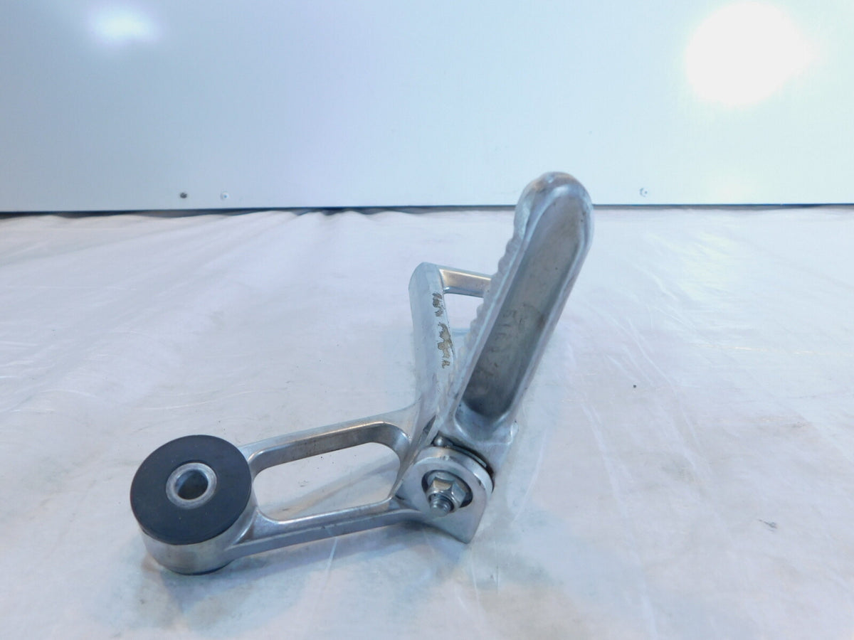 Yamaha YZFR6S YZF R6S & YZFR6 R6 Right Rear Passenger Footpeg Footrest Bracket - C3 Cycle