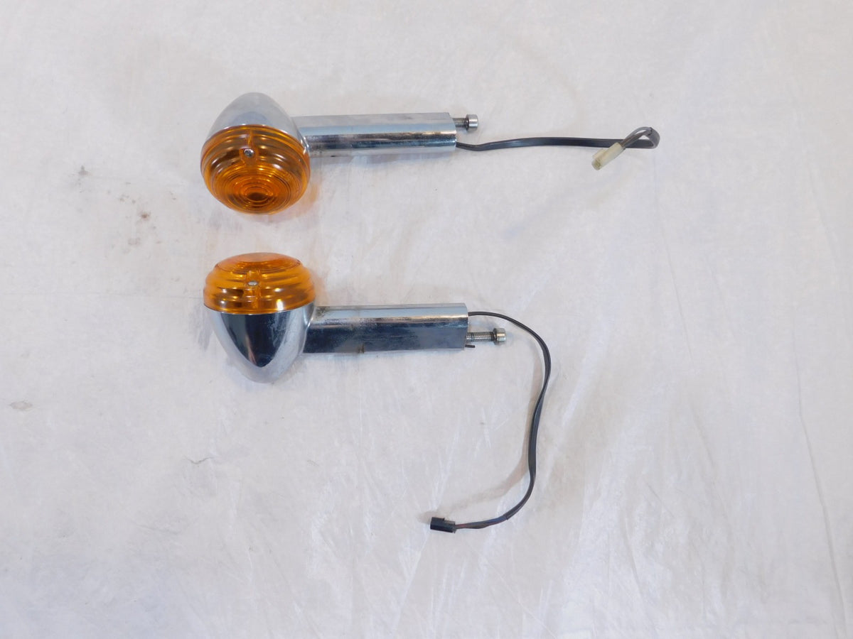 Victory Deluxe & Standard V92 Cruiser Front Left & Right Turn Signal Indicators - C3 Cycle