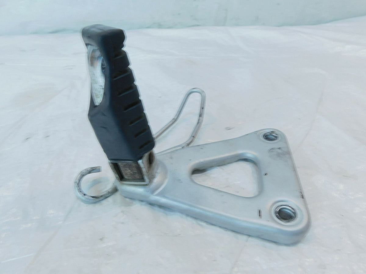 1987-2007 Kawasaki KL650 KLR650 Right Rear Passenger Footpeg Footrest & Bracket - C3 Cycle