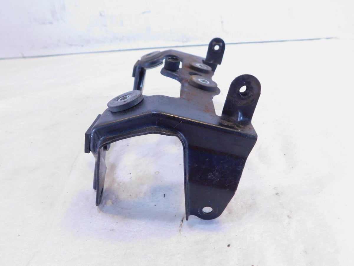 1990 1991 1992 1993 Kawasaki Ninja ZX6 ZX600D Rear Tail Mount Bracket 11046-1950 - C3 Cycle