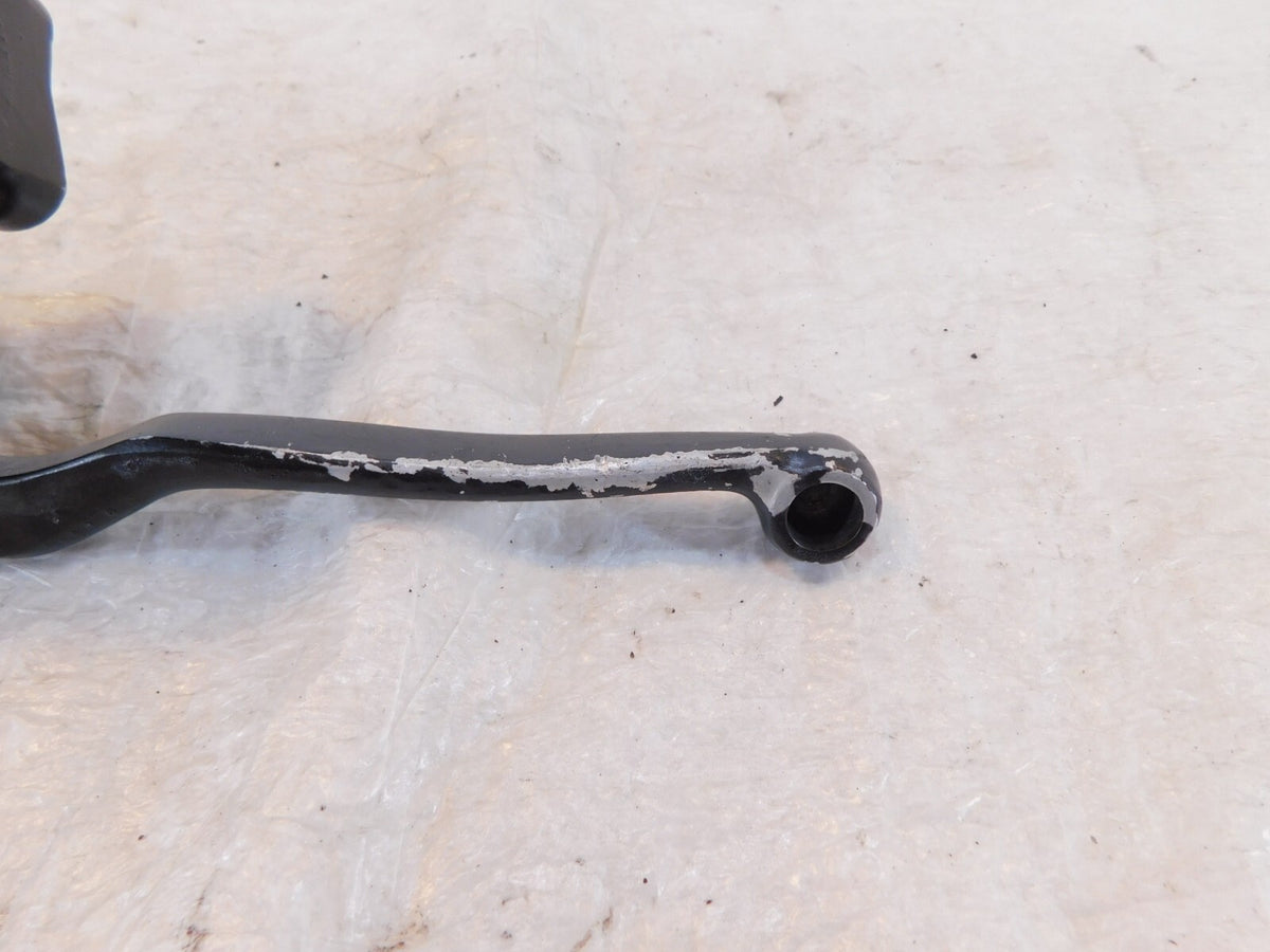 Triumph America Bonneville T100 Thruxton 900 Front Wheel Brake Master Cylinder