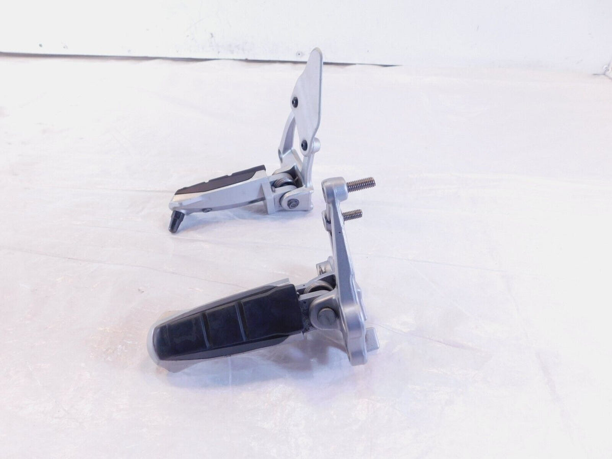 98-04 BMW R1100S R1100 S Silver Left/Right Front Footrest Foot Peg & Brackets - C3 Cycle