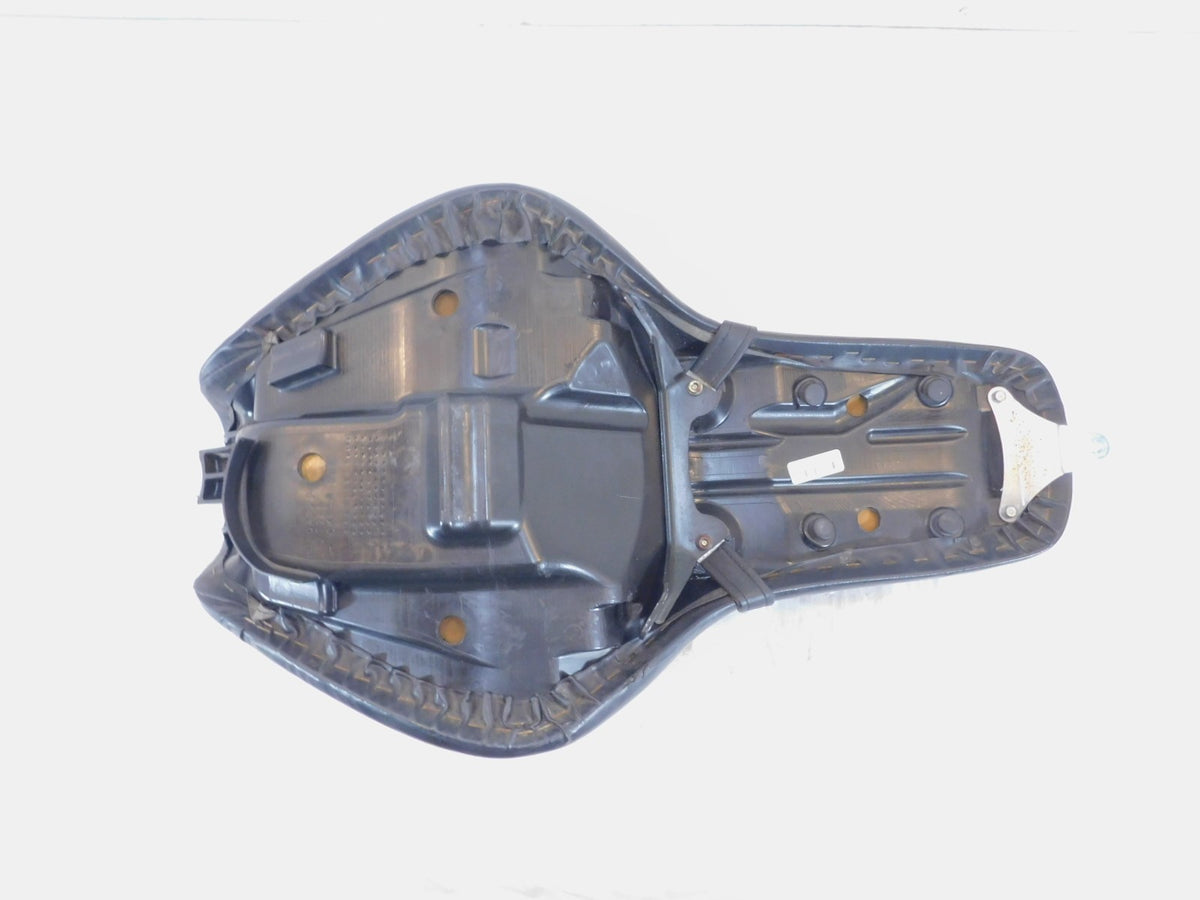 Honda Shadow 1100 VT1100C2 VT1100C VT1100 Sabre Passenger & Rider Seat Saddle - C3 Cycle