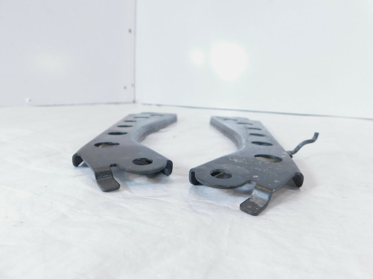 05-15 Yamaha Majesty 400 YP400 Left/Right Front Footrest Footboard Bracket Mount - C3 Cycle