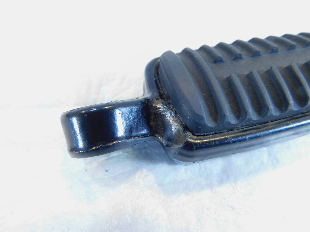 Harley Sportster 1200 Nightster 883 Iron & V-Rod Right Black Footpeg Footrest - C3 Cycle