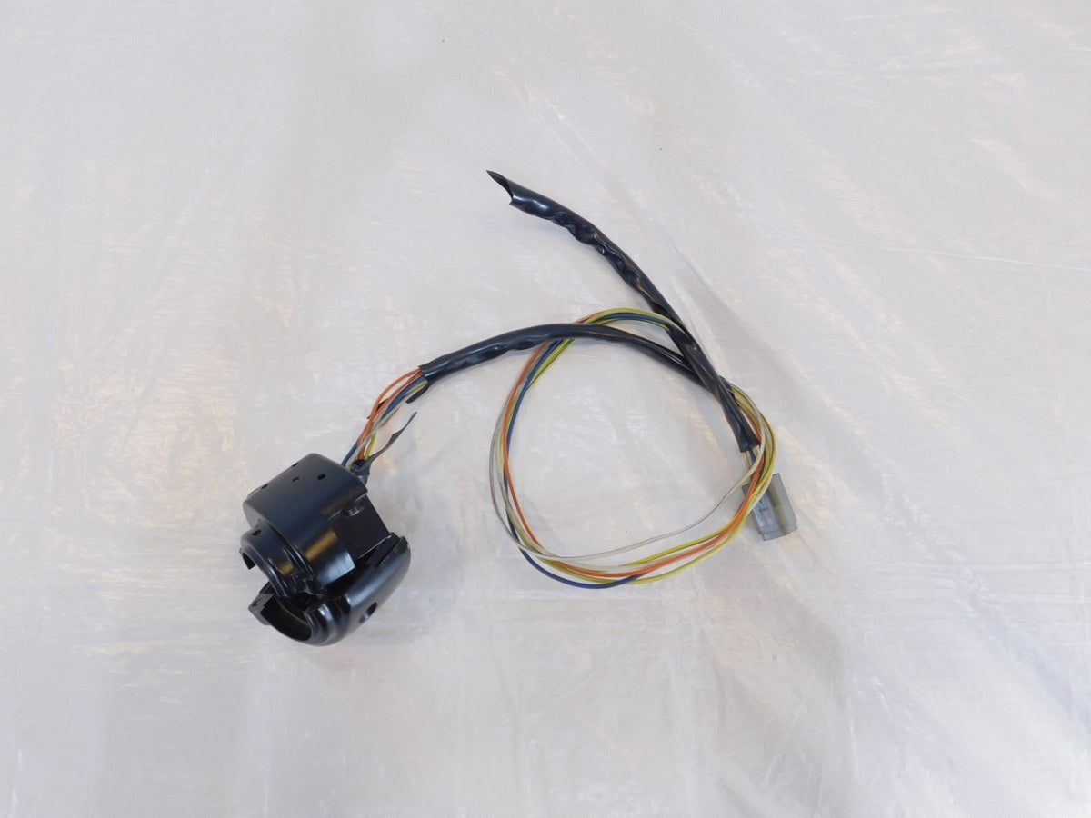 Harley Davidson Softail Dyna Sportster Left Handlebar Horn Turn Signal Switches - C3 Cycle