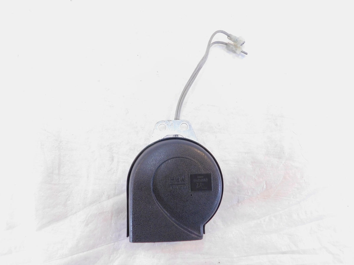 Triumph Trophy 900 & 1200 Daytona 750 & 1200 Chrome Indicator Horn w/ Bracket - C3 Cycle
