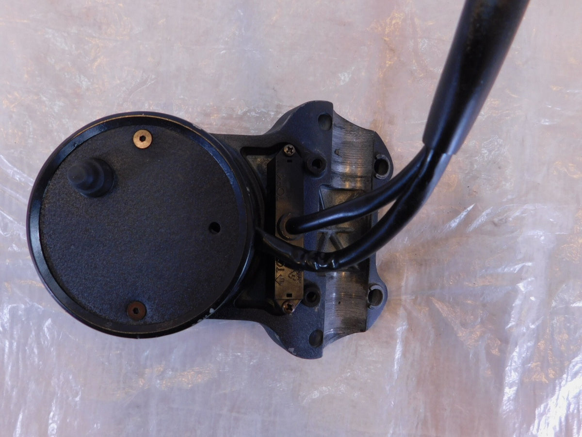 Harley Davidson Sportster 883 & 1200 Black Speedometer Bracket & Odometer - C3 Cycle
