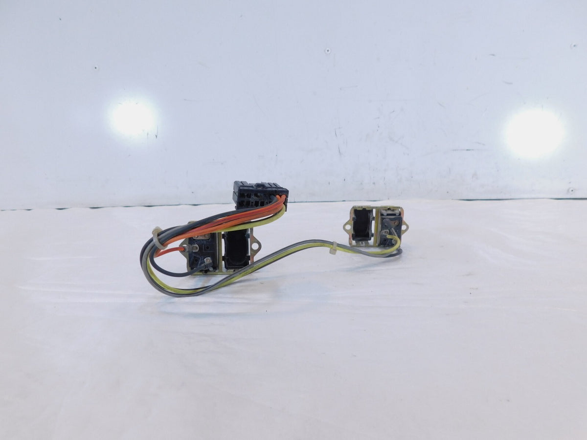 Harley Touring Electra Glide Ultra Classic Spot Lamp Accessory Control Switches