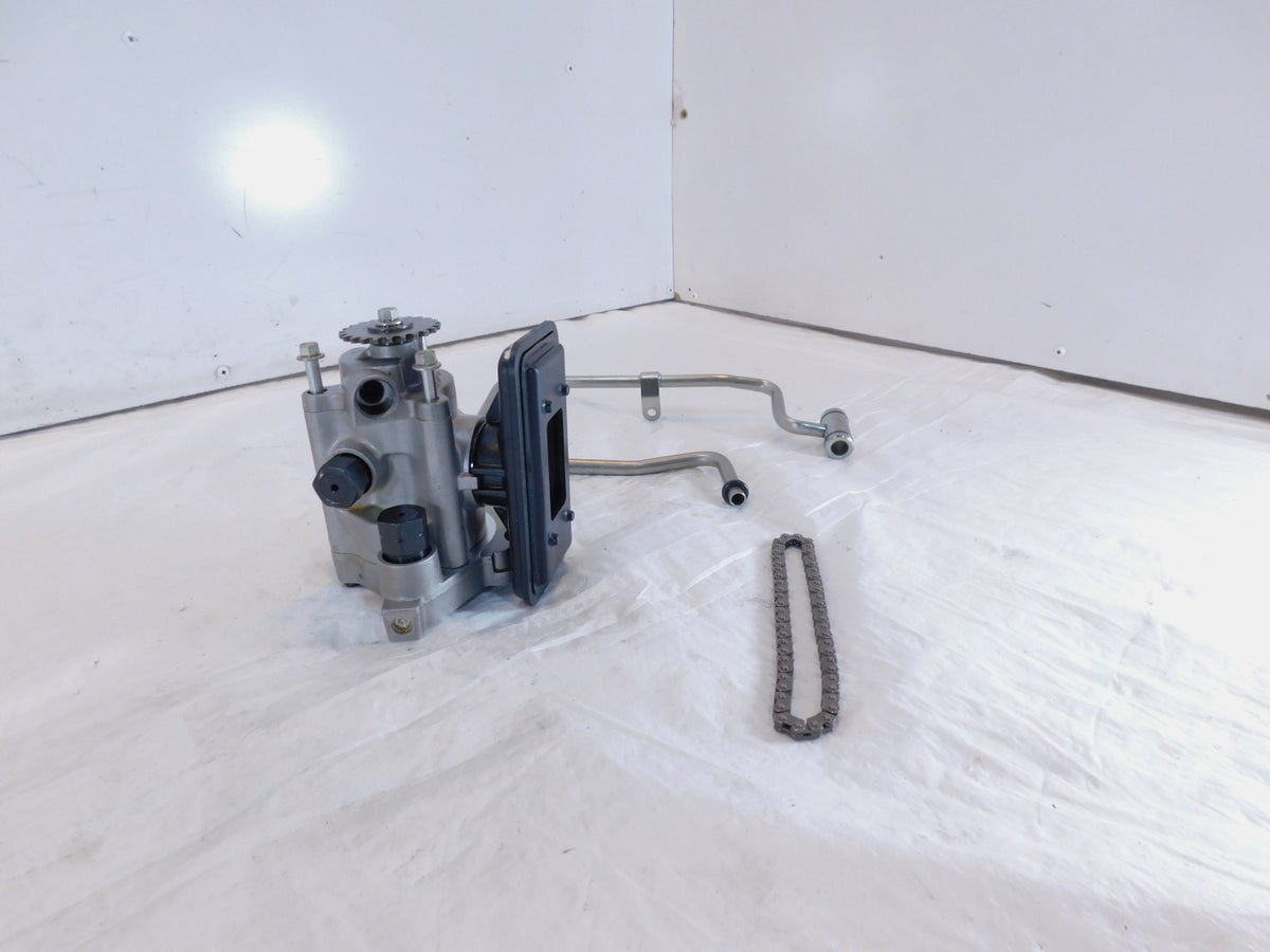 Victory Hammer Kingpin Jackpot & Vegas Engine Motor Oil Pump Lines w/ Chain