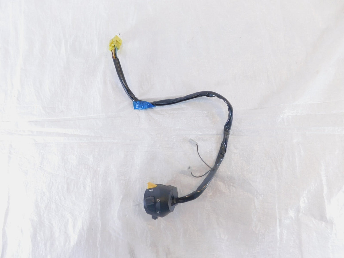 2003-2016 Suzuki Burgman 400 AN400 Front Left Handlebar Turn Signal Light Switch