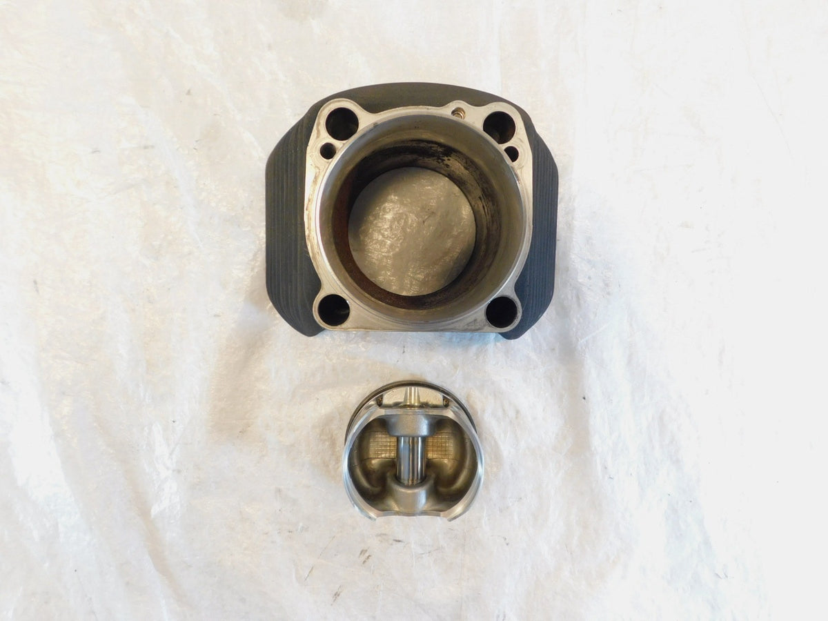 Harley Davidson Sportster 1200 48 Forty-Eight Engine Cylinders Barrel & Piston