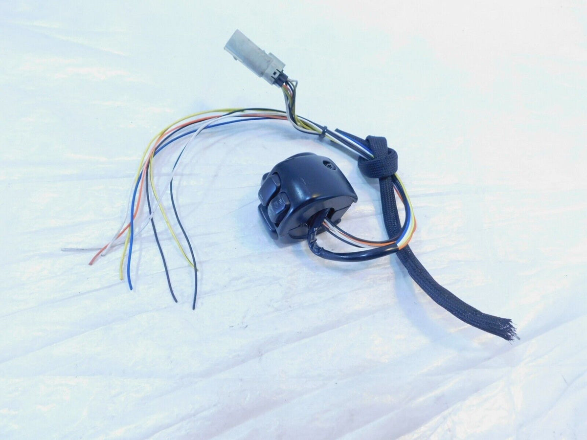 Harley Davidson Softail Dyna Sportster Left Handlebar Horn Turn Signal Switches - C3 Cycle