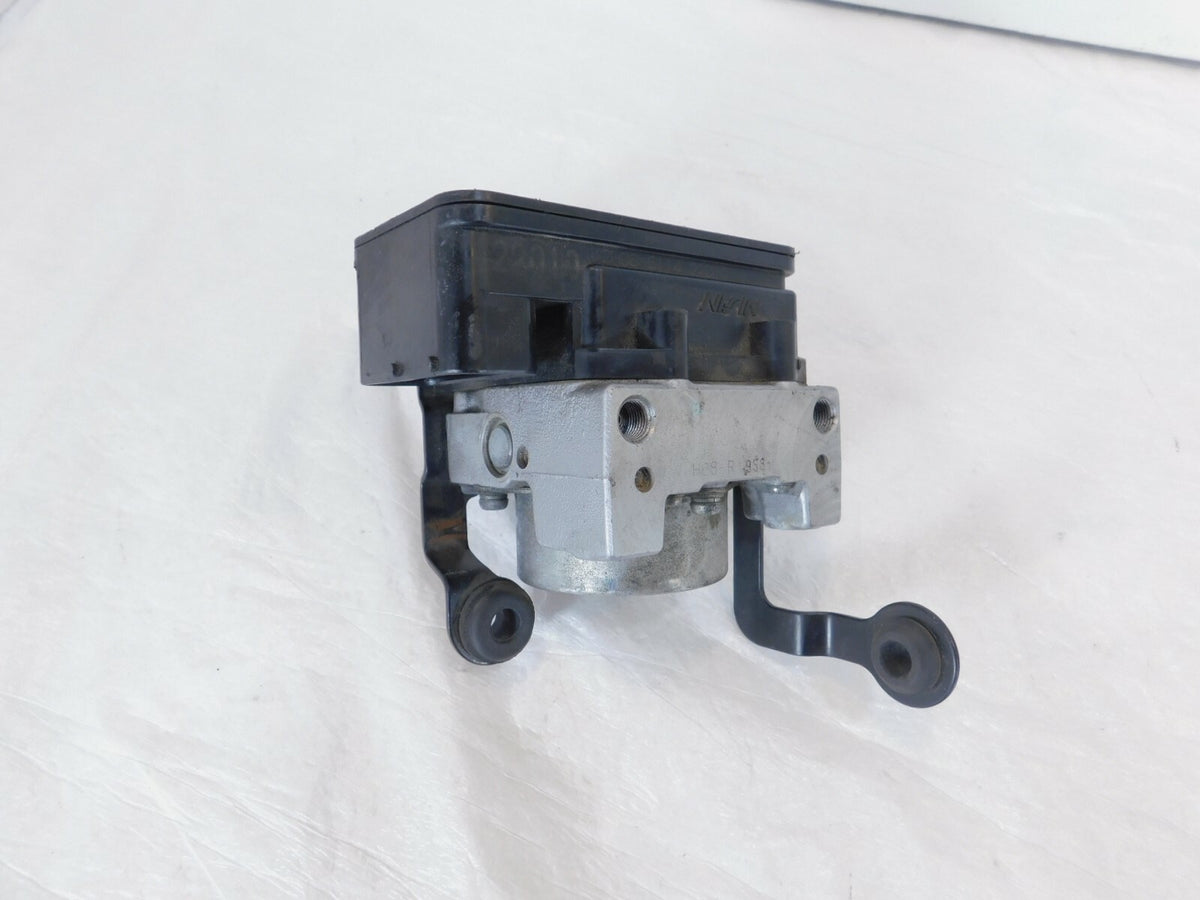2011-2015 Triumph Tiger 800 Wet ABS Brake Pump Modulator Module & Bracket Mount - C3 Cycle