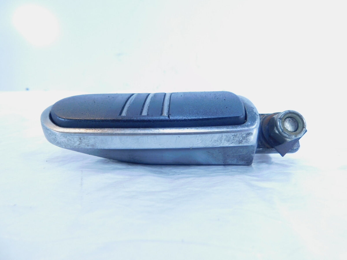 Harley Touring Dyna Sportster & Softail Chrome & Rubber Right Footpeg Footrest