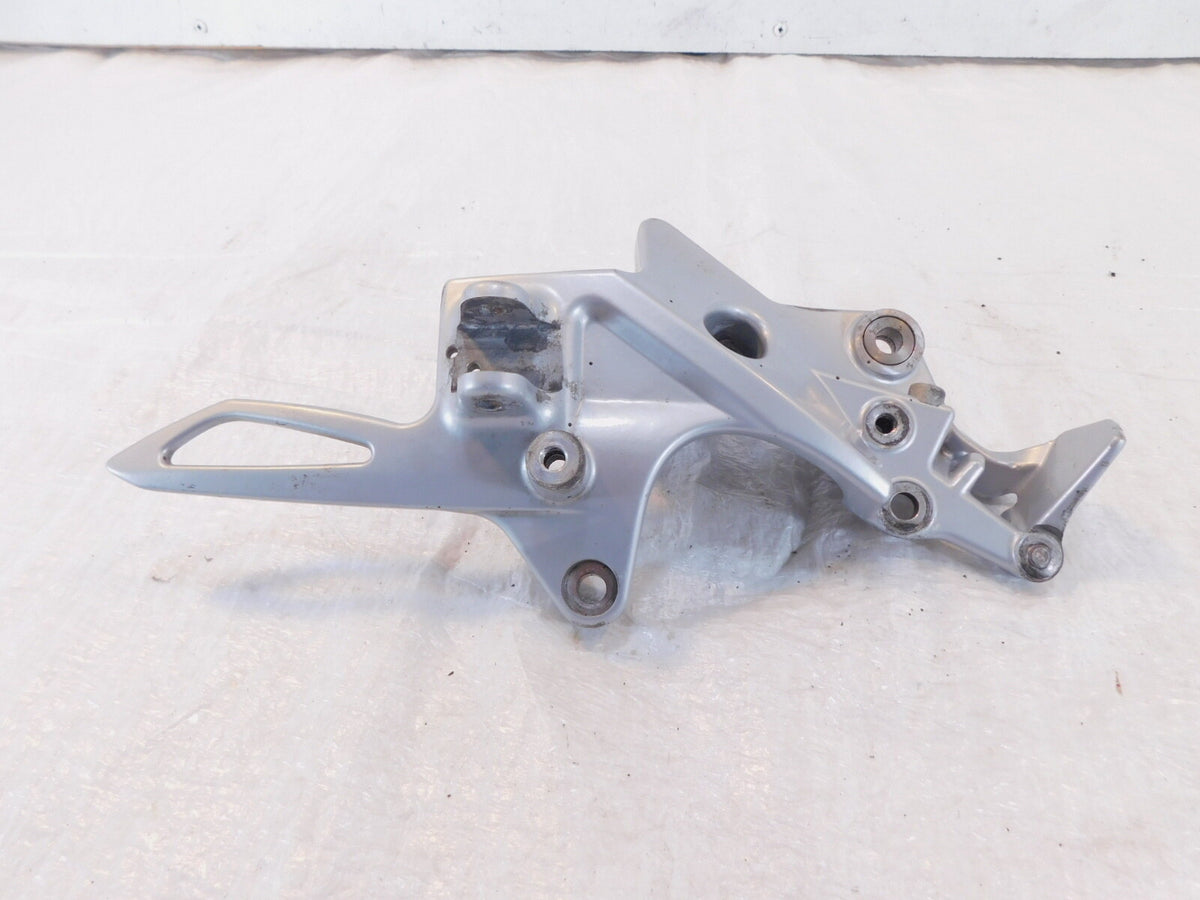 BMW F800 F800R F800S F800ST Right Front Footrest Foot Peg Bracket Mount Stay - C3 Cycle