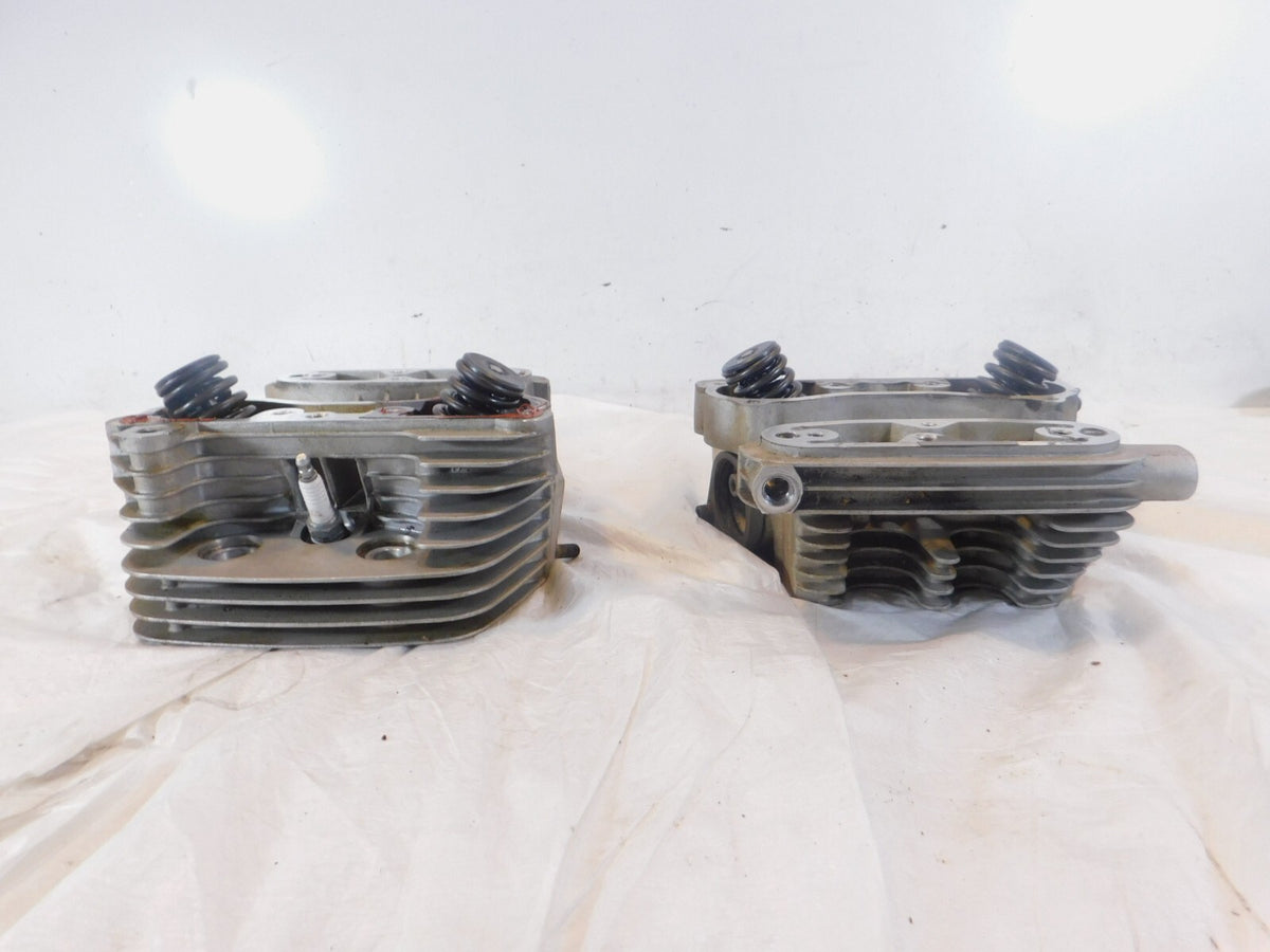 Harley Davidson Sportster 883 Engine Motor Cylinder Heads Springs & Valves - C3 Cycle