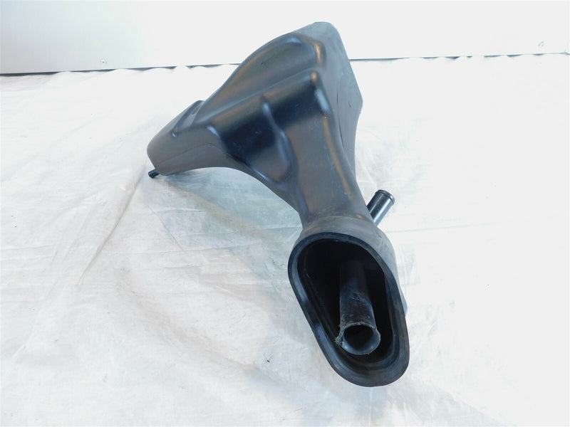 Kawasaki Ninja ZX-6 ZX600 ZX600-E & ZZR600 Right Air Intake Duct Pipe Tube