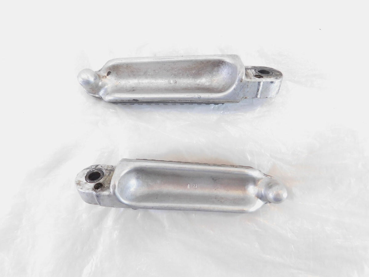Suzuki Katana 600 & 750 GSX750F Left & Right Rear Passenger Footpeg Footrests - C3 Cycle