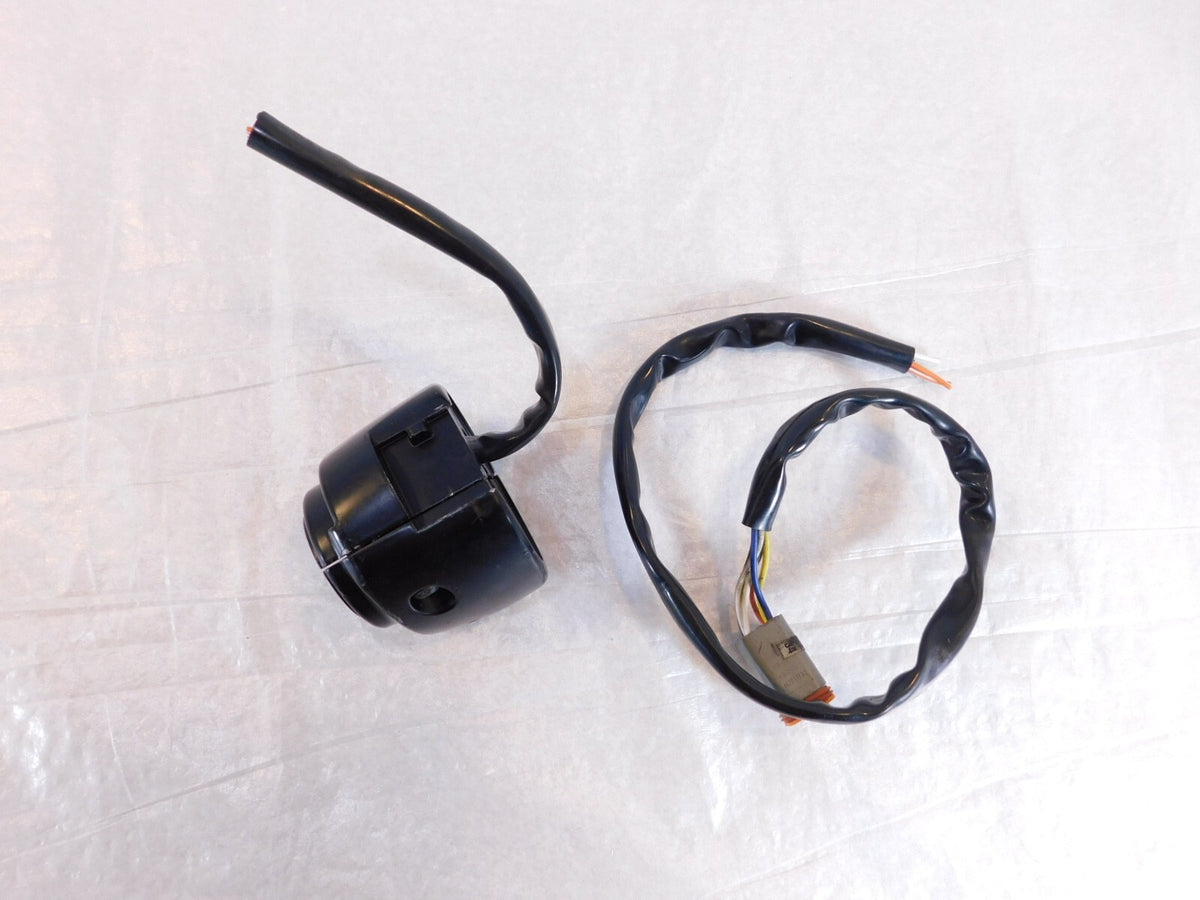 Harley Davidson Softail Dyna Sportster Left Handlebar Horn Turn Signal Switches - C3 Cycle