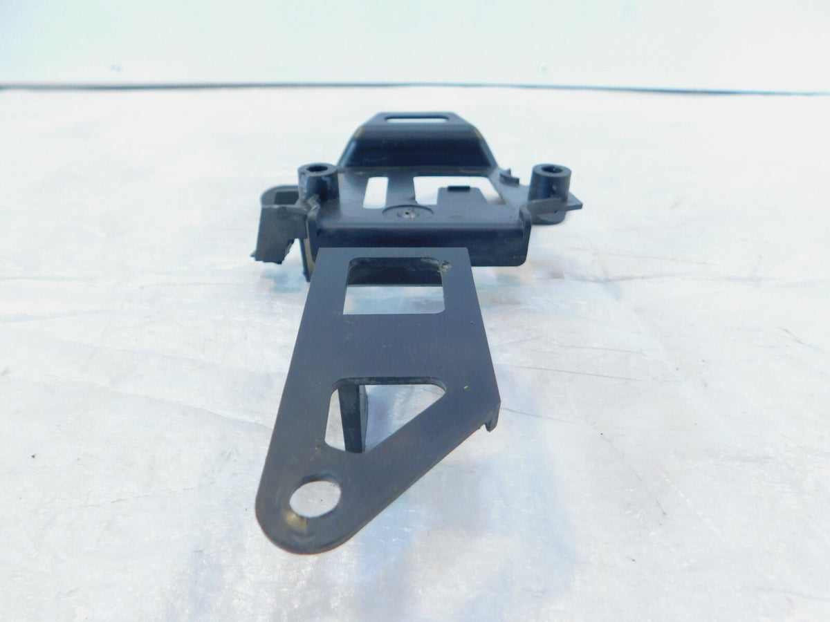 2007-2008 Yamaha YZFR1 YZF R1 Rear Wheel Fender Battery Holder Bracket Tray Box - C3 Cycle