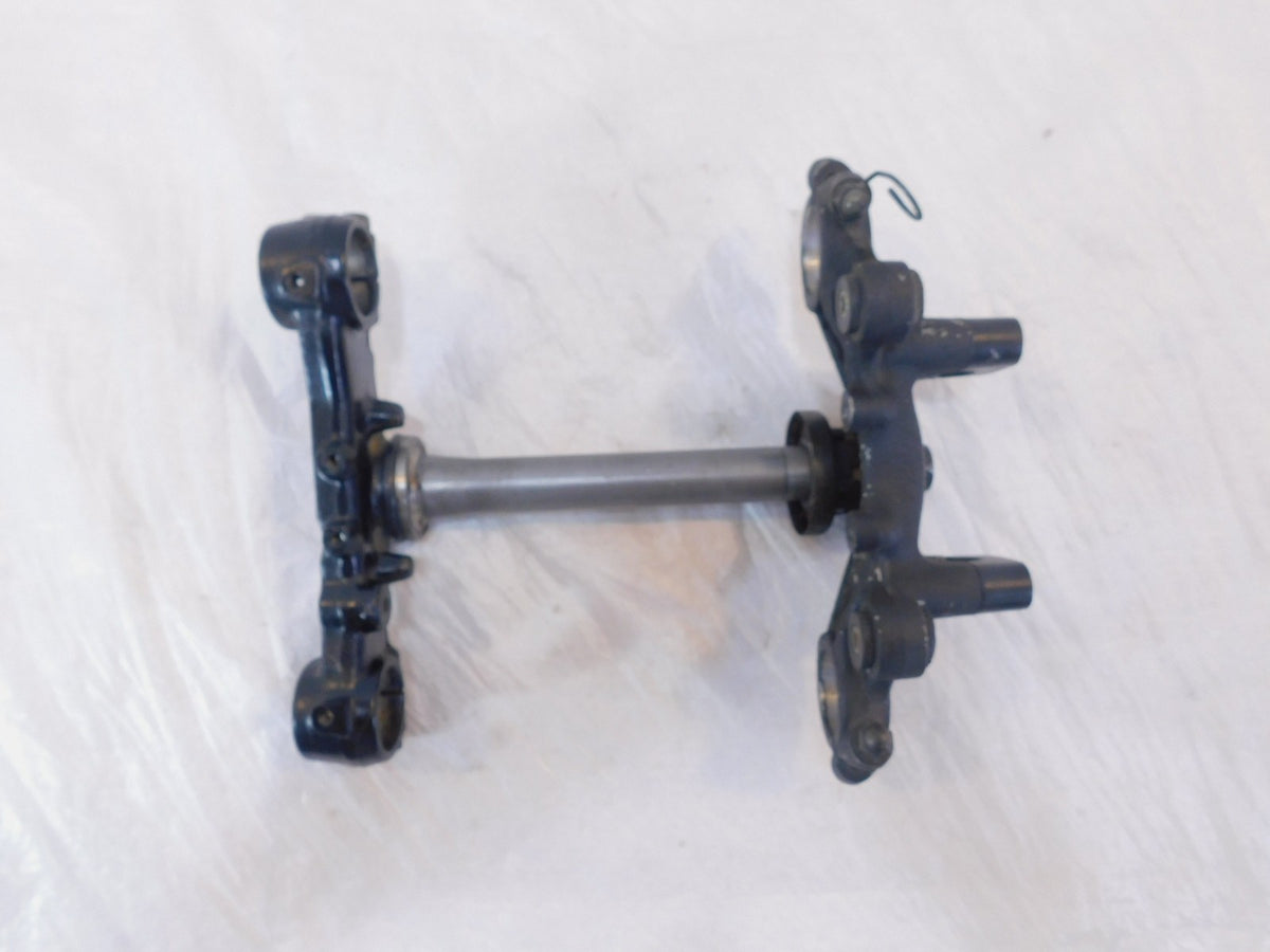 83 Yamaha XJ750 Maxim 750 Black Front Fork Upper/Lower Triple Tree Steering Stem - C3 Cycle