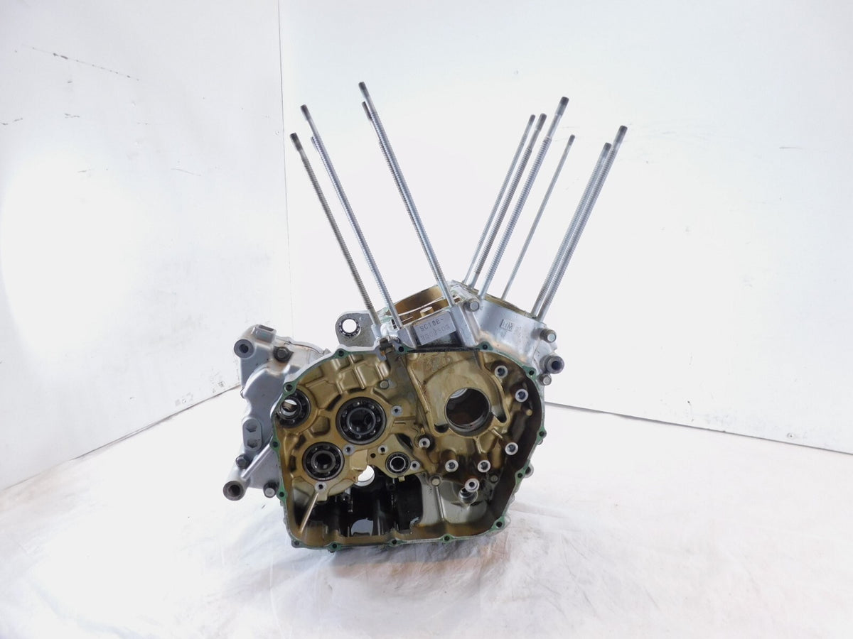 89-94 Honda Shadow Spirit 1100 VT1100 Silver Engine Motor Crank Cases Crankcase