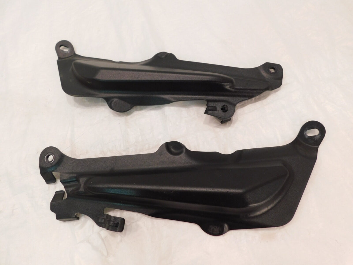 Triumph Speed Triple 1050 R & S Left/Right Side Frame Infill Panel Fairing Cowl - C3 Cycle