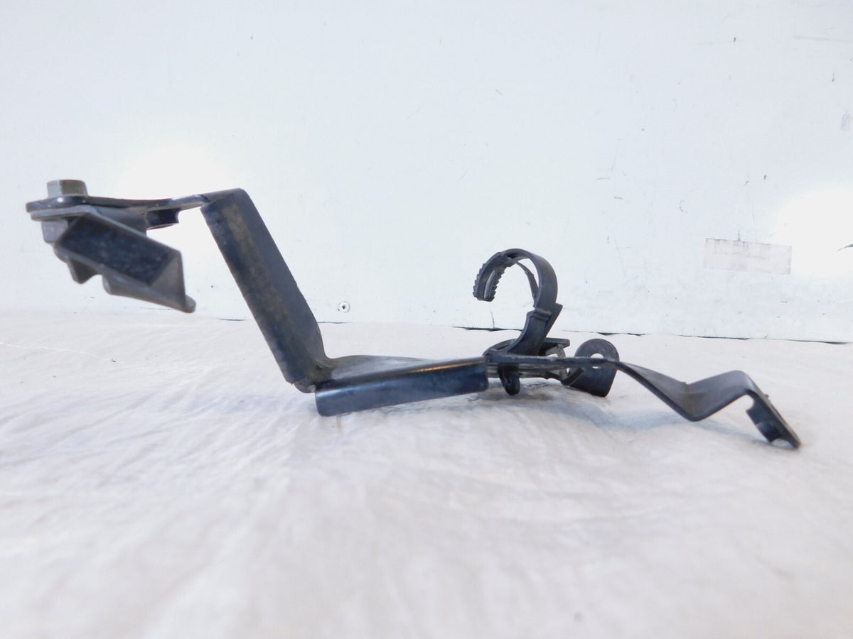 Yamaha Royal Star Tour Deluxe Venture & S XVZ13 Righ Lower Cowling Bracket Mount