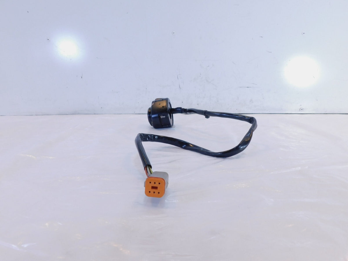 Harley Davidson Softail Dyna Sportster Left Handlebar Horn Turn Signal Switches - C3 Cycle