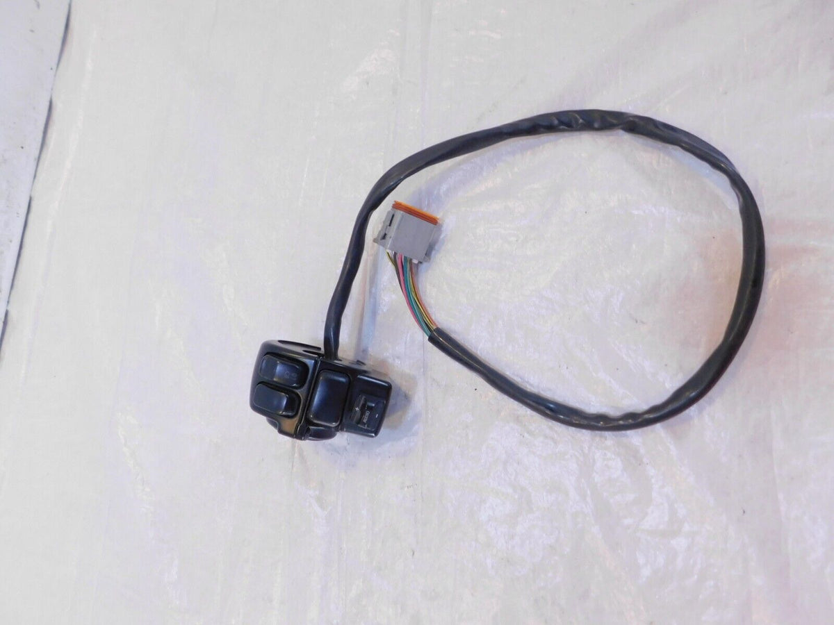 Harley Electra Glide Left Handlebar Turn Signal Horn Switches w/ Radio Volume - C3 Cycle