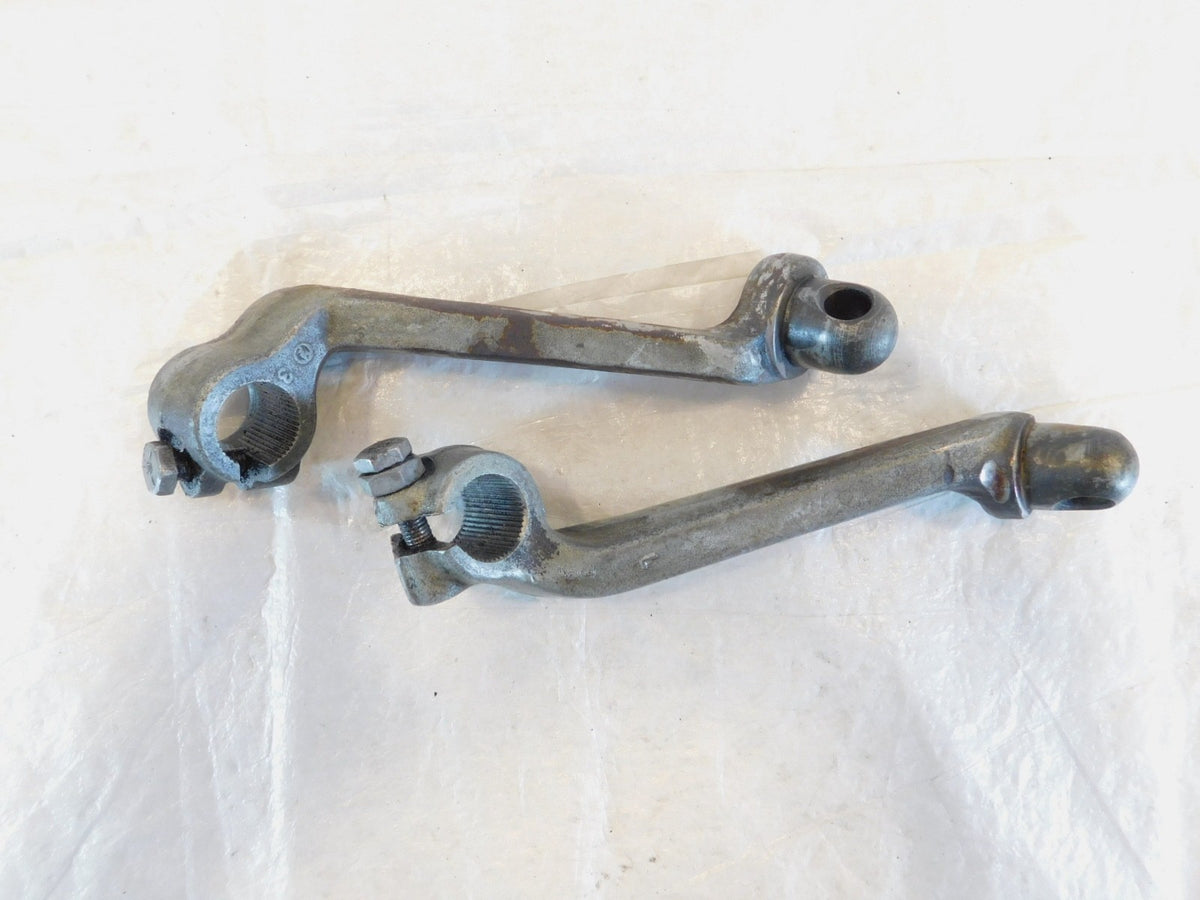 1971-1976 Harley Davidson Ironhead Sportster 1000 Pair Footpeg Footrest Brackets - C3 Cycle