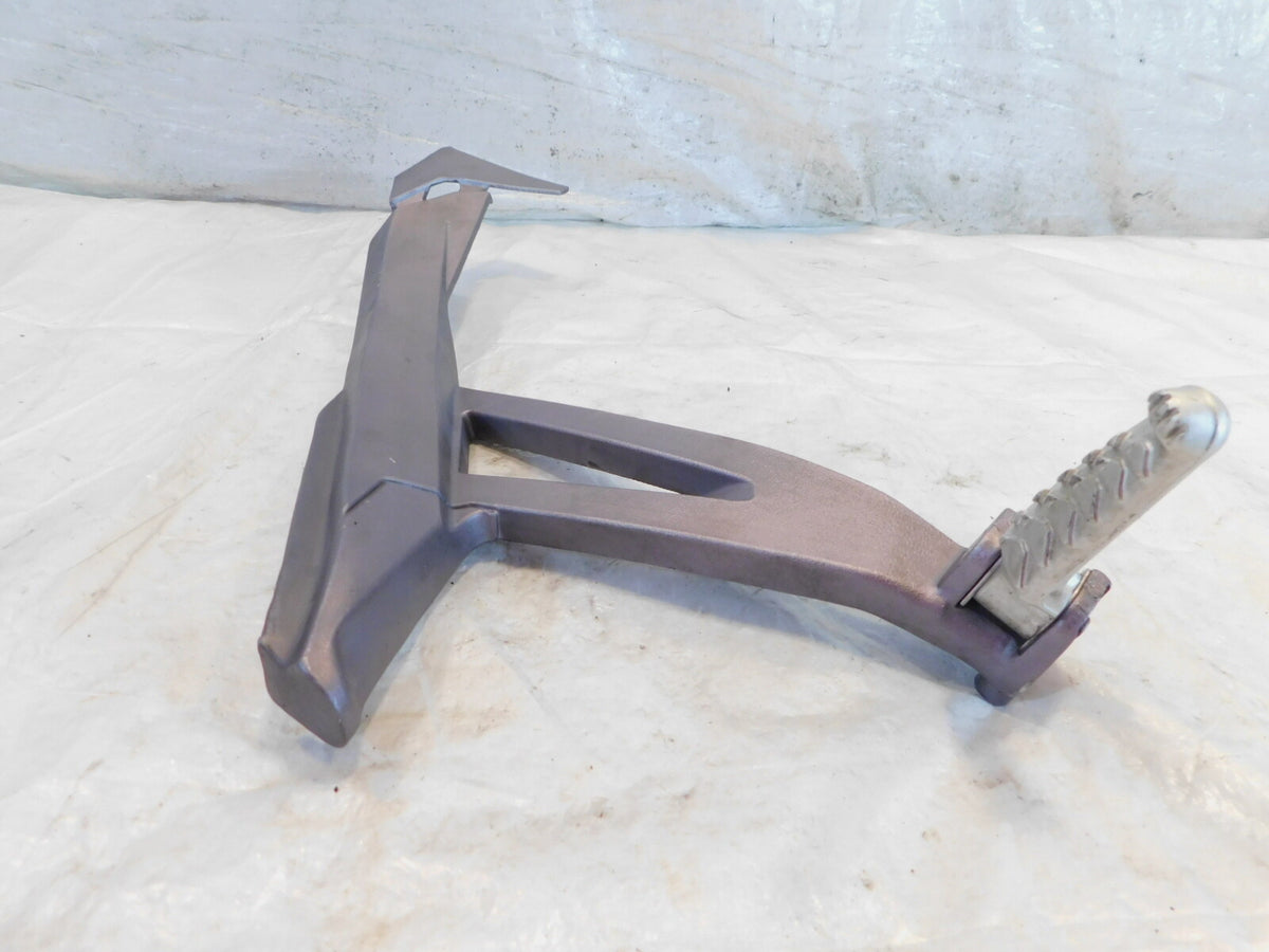 01-04 Aprilia RST1000 RST 1000 Futura Right Rear Footpeg Footrest Holder Bracket