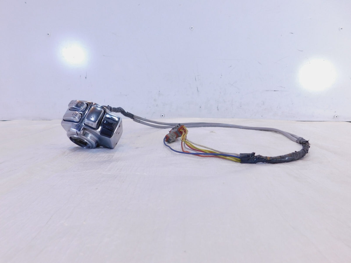 Harley Davidson Electra Glide Ultra Left Handlebar Speaker Volume & CB Switches - C3 Cycle