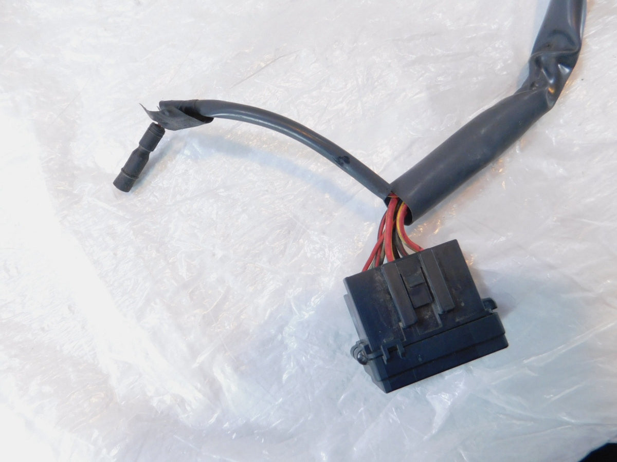04-07 Honda NSS250S Reflex Sport 250 Fuse Box Block w/ Wiring Wire Harness Plug - C3 Cycle
