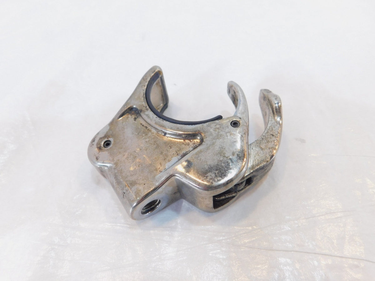 Harley Davidson Sportster 883 1200 & Dyna 39mm Detachable Windshield Mount Clamp - C3 Cycle