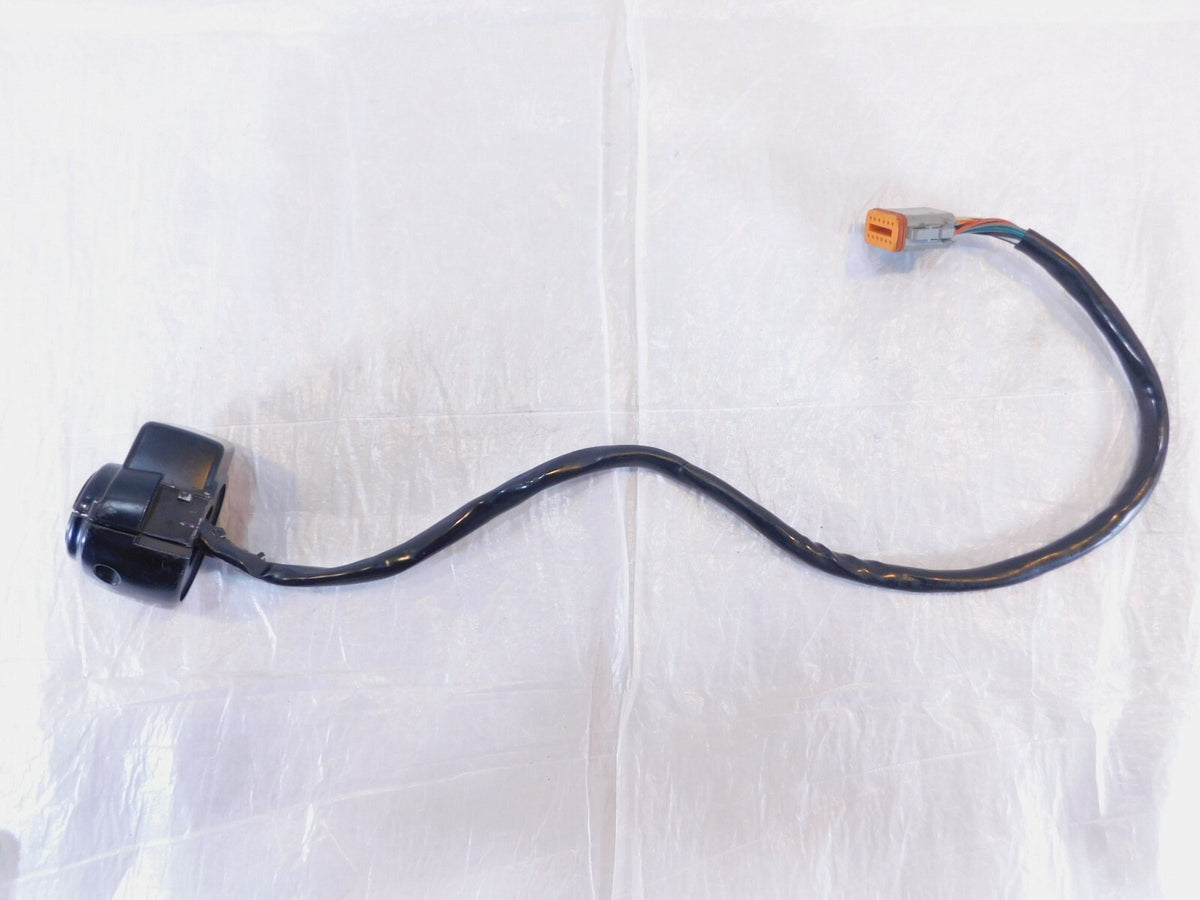 Harley Davidson Electra Glide Ultra Left Handlebar Speaker Volume & CB Switches - C3 Cycle