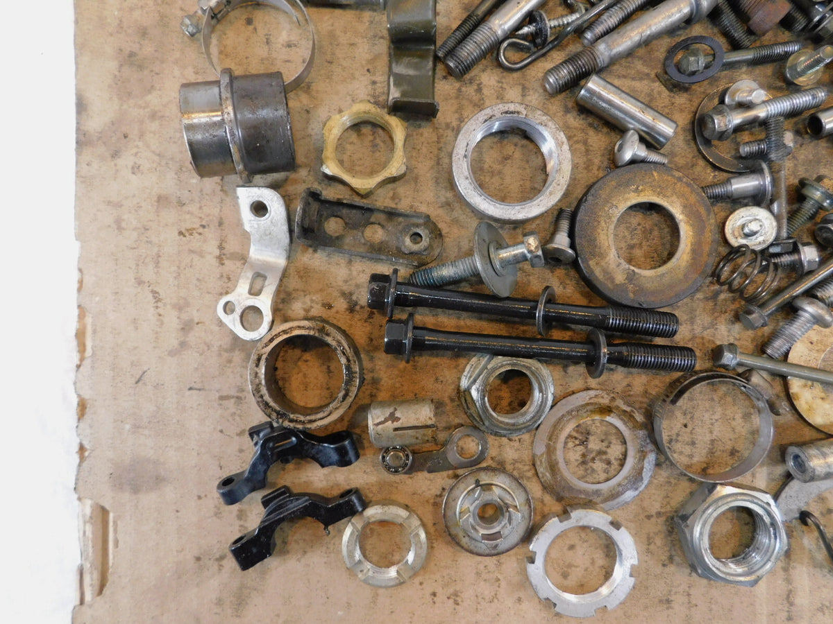 2004 04 Suzuki GSX-R750 Miscellaneous Misc Nuts Bolts & Brackets Parts Box Lot - C3 Cycle
