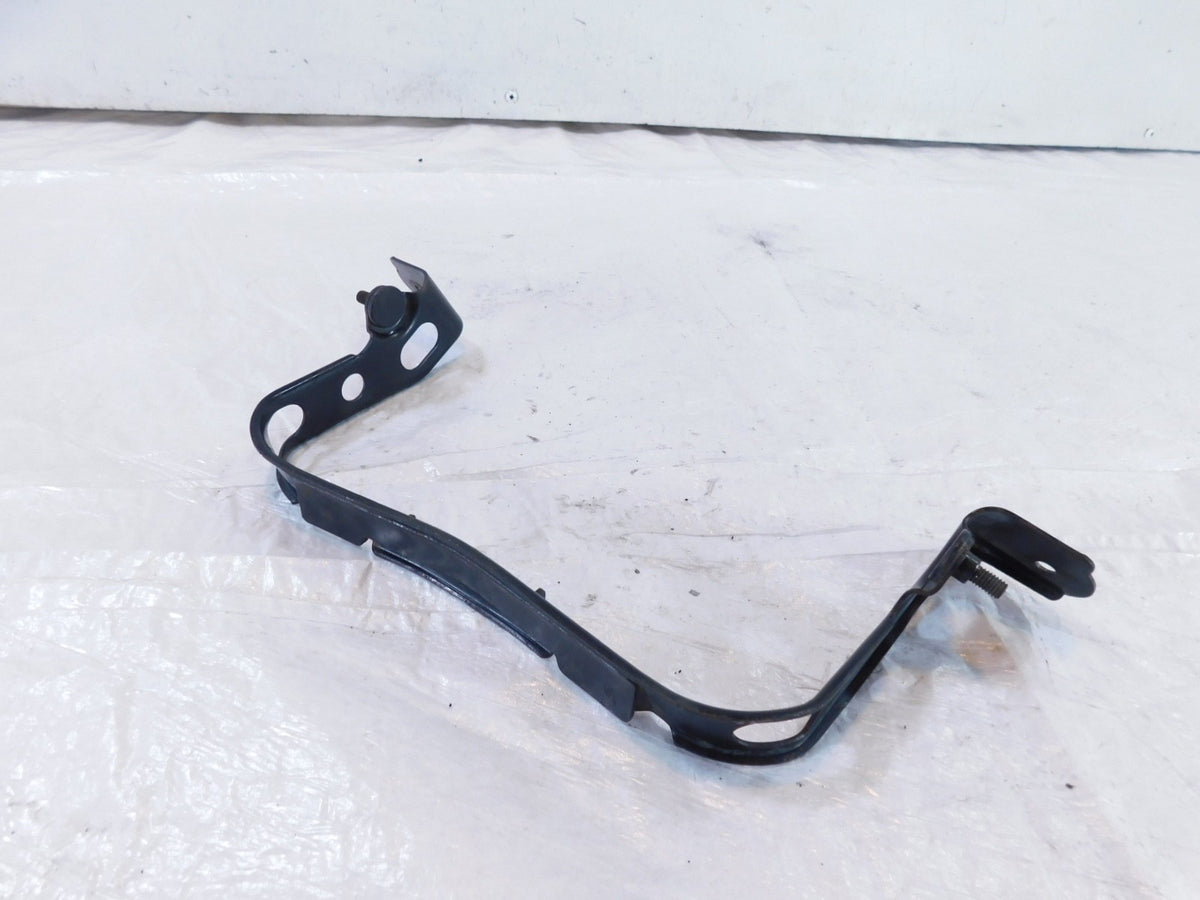 Honda GL1800 Goldwing 1800 Top Gas Fuel Petrol Tank Cover Fairing Mount Bracket - C3 Cycle