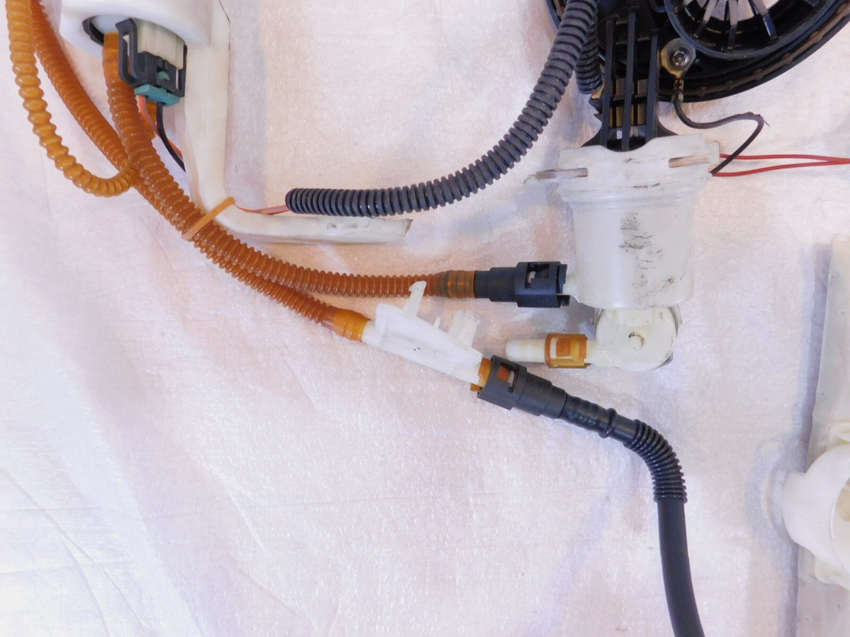 Harley Davidson Touring Road Street & Electra Glide Fuel Gas Petrol Tank Pump - C3 Cycle