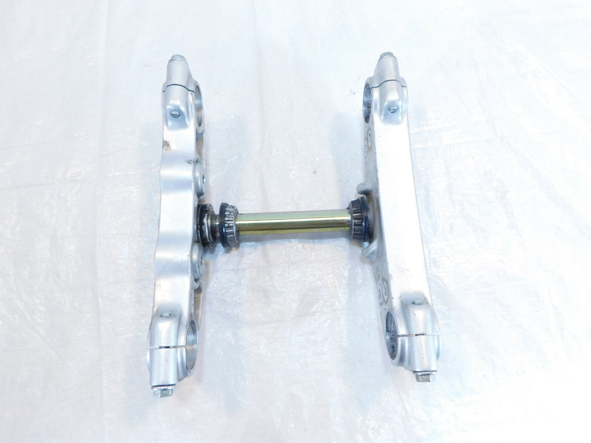 2002-2006 Victory V92 Deluxe & Touring Cruiser Fork Triple Tree Bracket Clamp - C3 Cycle