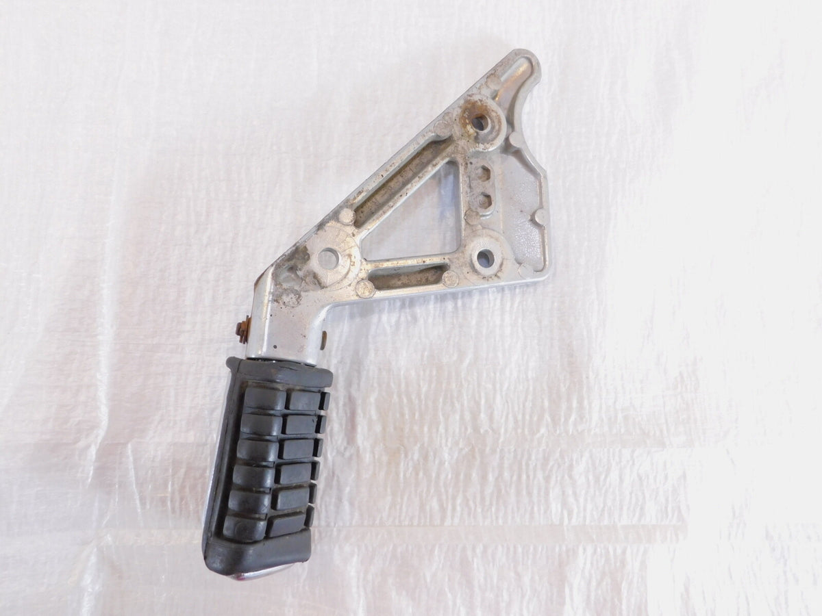 83-86 Honda VT500 VT500C Shadow 500 Rear Right Footpeg Footrest w/ Mount Bracket - C3 Cycle