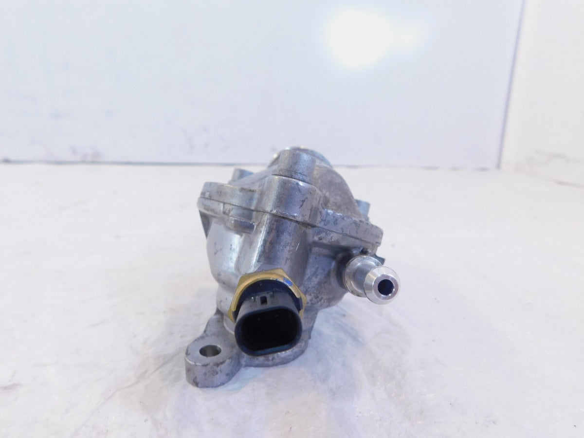 BMW S1000RR S1000R S1000XR HP4 Radiator Water Coolant Thermostat & Housing Cover - C3 Cycle