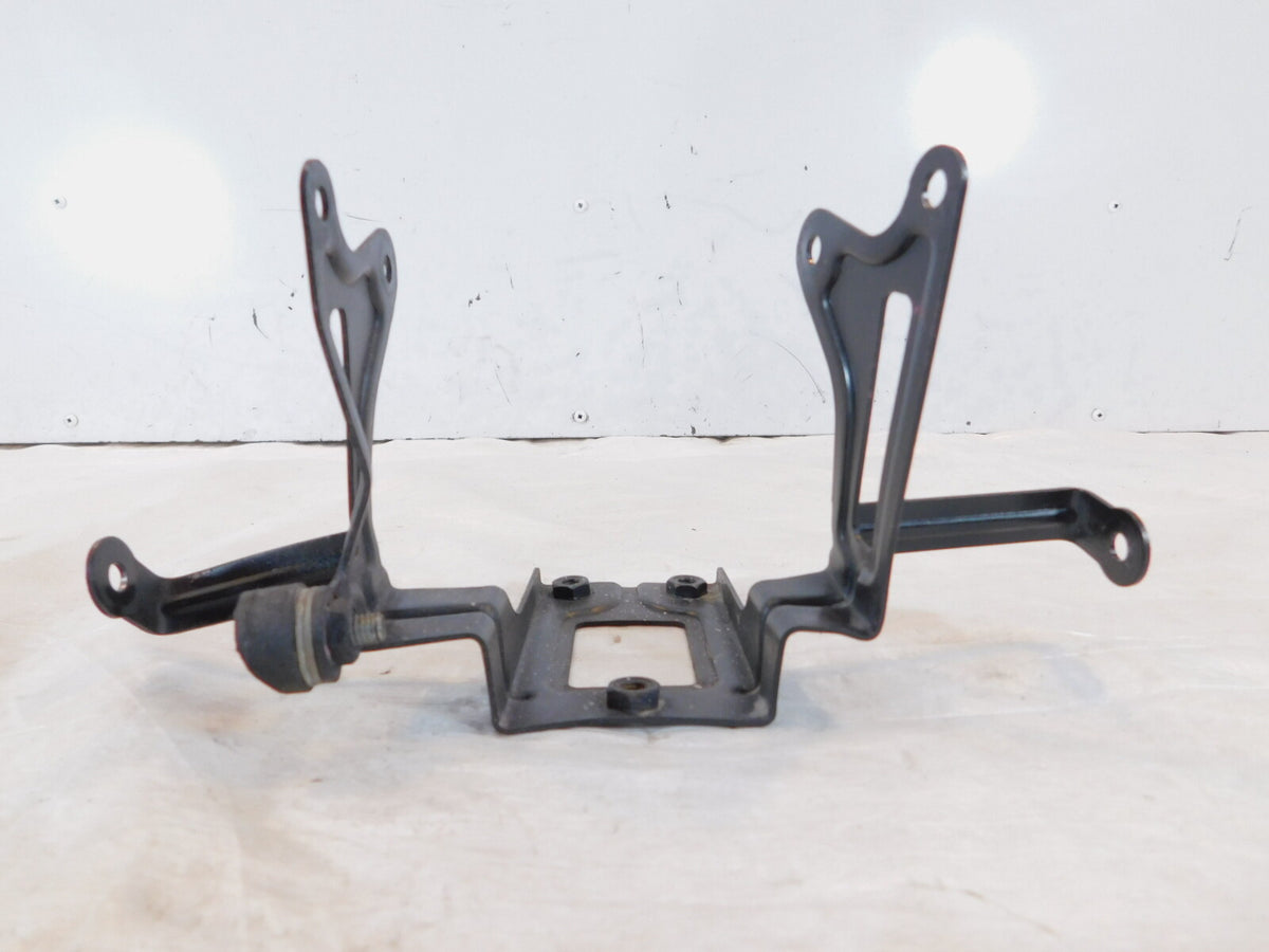 2006-2009 Aprilia Tuono 1000 RSV1000 Center Oil Water Cooler Bracket Mount Stay - C3 Cycle