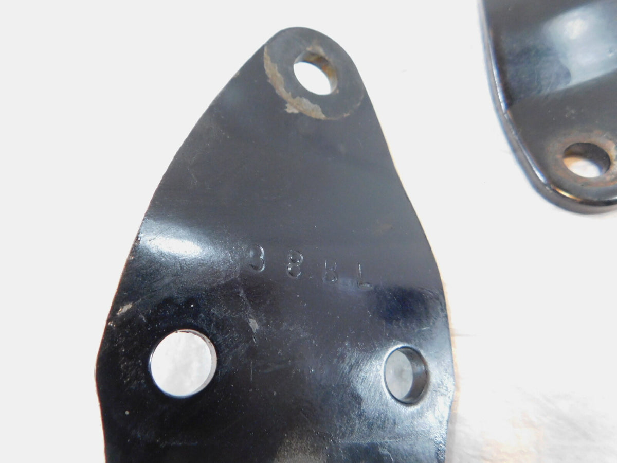 Suzuki Intruder 1400 Boulevard S83 Left/Right Lower Engine Motor Mount Brackets